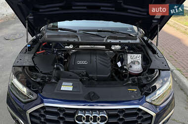 Внедорожник / Кроссовер Audi Q5 2022 в 
