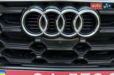 Внедорожник / Кроссовер Audi Q5 2022 в 