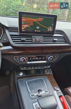 Внедорожник / Кроссовер Audi Q5 2019 в 