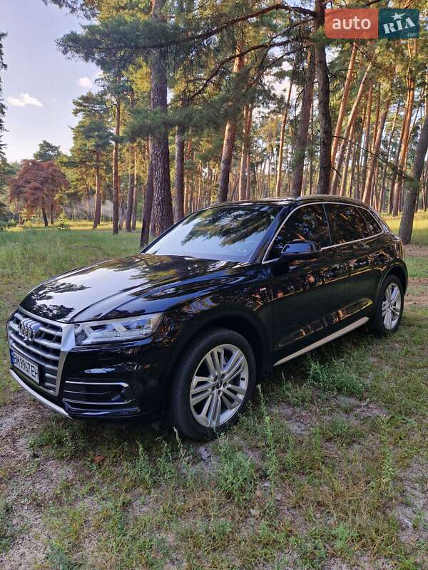 Внедорожник / Кроссовер Audi Q5 2019 в Ахтырке