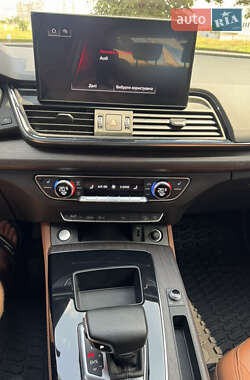 Внедорожник / Кроссовер Audi Q5 2020 в 