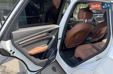 Внедорожник / Кроссовер Audi Q5 2020 в 