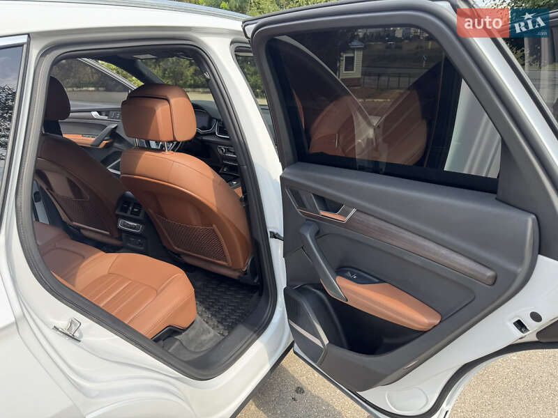 Внедорожник / Кроссовер Audi Q5 2020 в Харькове