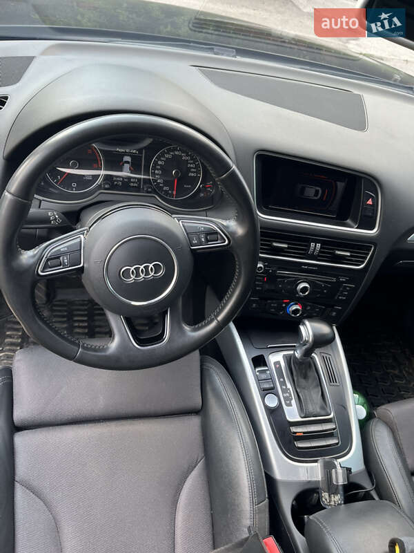 Позашляховик / Кросовер Audi Q5 2015 в Сумах