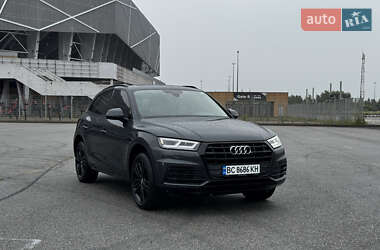 Внедорожник / Кроссовер Audi Q5 2017 в 