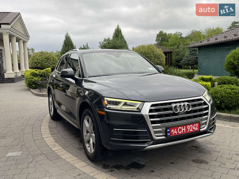 Внедорожник / Кроссовер Audi Q5 2019 в Стрые