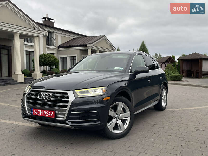Внедорожник / Кроссовер Audi Q5 2019 в Стрые