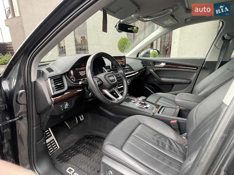 Внедорожник / Кроссовер Audi Q5 2019 в Стрые