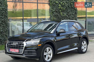 Позашляховик / Кросовер Audi Q5 2018 в Чернівцях
