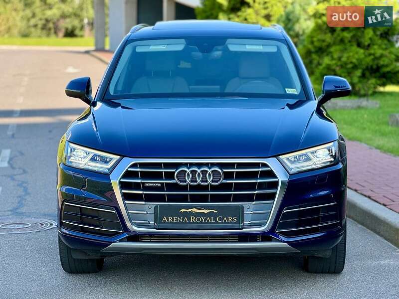 Внедорожник / Кроссовер Audi Q5 2019 в Киеве