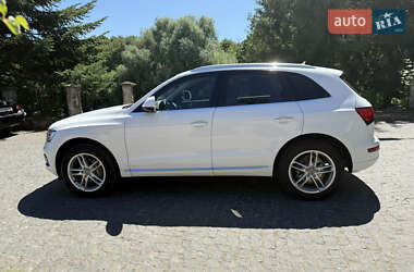 Внедорожник / Кроссовер Audi Q5 2015 в 