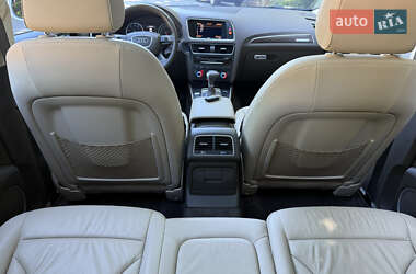 Внедорожник / Кроссовер Audi Q5 2015 в 