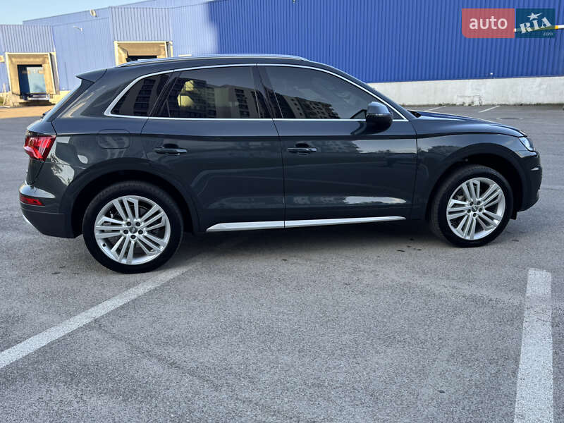Внедорожник / Кроссовер Audi Q5 2019 в Львове