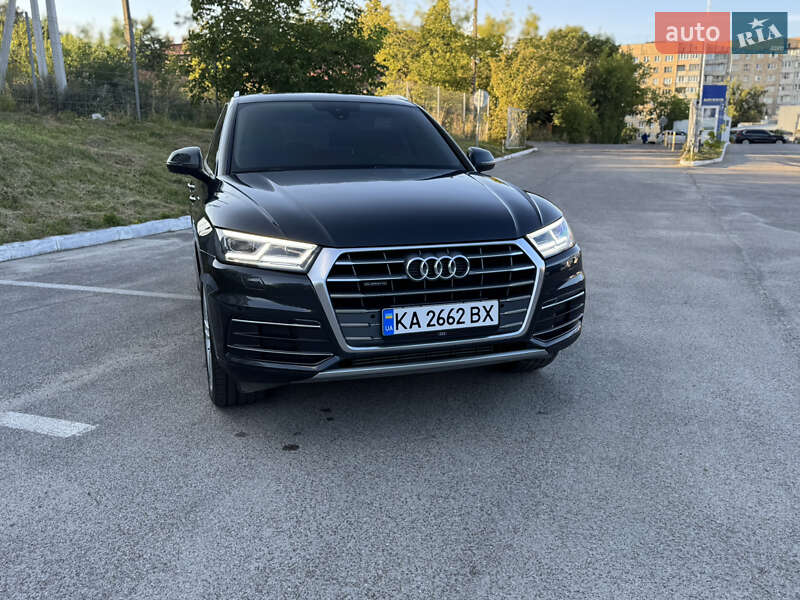 Внедорожник / Кроссовер Audi Q5 2019 в Львове