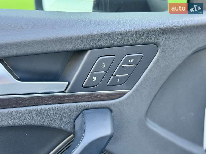 Внедорожник / Кроссовер Audi Q5 2023 в Киеве