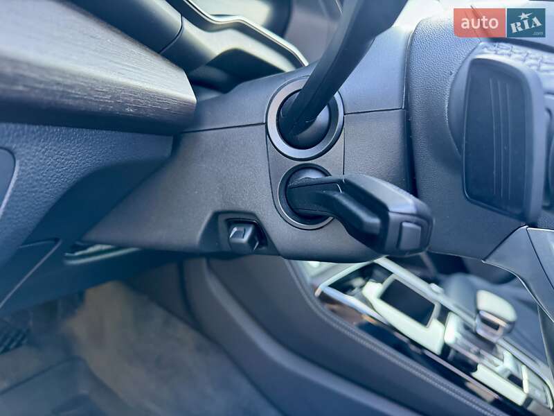 Внедорожник / Кроссовер Audi Q5 2023 в Киеве
