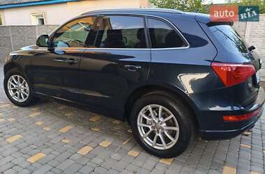 Внедорожник / Кроссовер Audi Q5 2012 в 