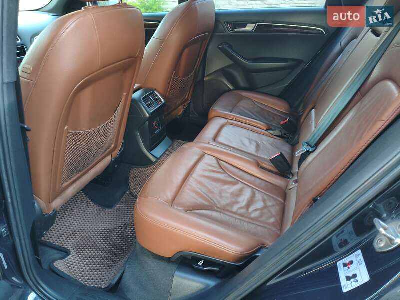 Внедорожник / Кроссовер Audi Q5 2012 в Виннице