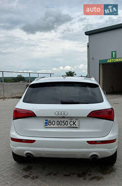 Внедорожник / Кроссовер Audi Q5 2016 в 