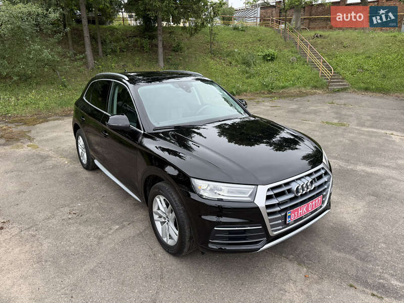 Внедорожник / Кроссовер Audi Q5 2019 в Виннице