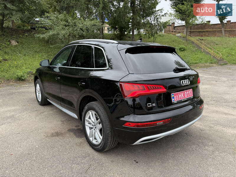 Внедорожник / Кроссовер Audi Q5 2019 в Виннице