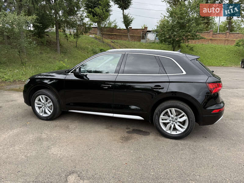 Внедорожник / Кроссовер Audi Q5 2019 в Виннице
