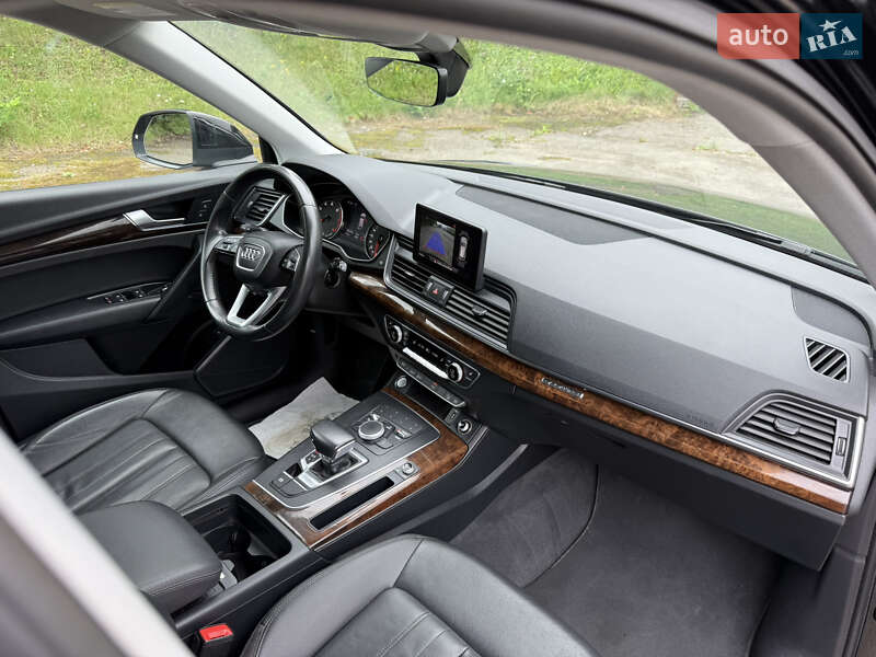 Внедорожник / Кроссовер Audi Q5 2019 в Виннице