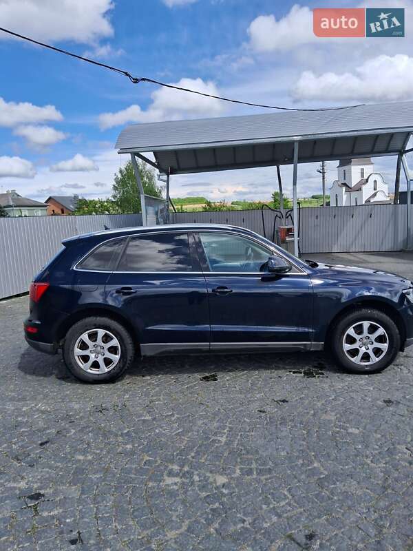 Внедорожник / Кроссовер Audi Q5 2010 в Чорткове