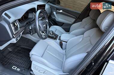 Внедорожник / Кроссовер Audi Q5 2022 в 
