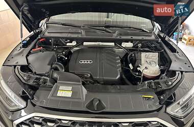 Внедорожник / Кроссовер Audi Q5 2022 в 