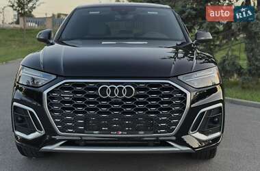 Внедорожник / Кроссовер Audi Q5 2022 в 