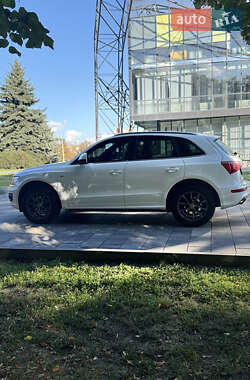Внедорожник / Кроссовер Audi Q5 2012 в 