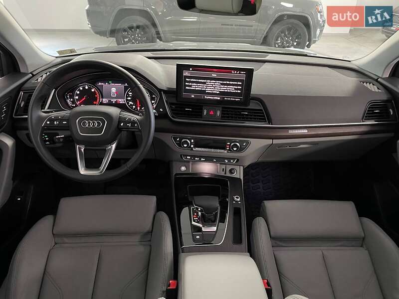 Внедорожник / Кроссовер Audi Q5 2024 в Полтаве