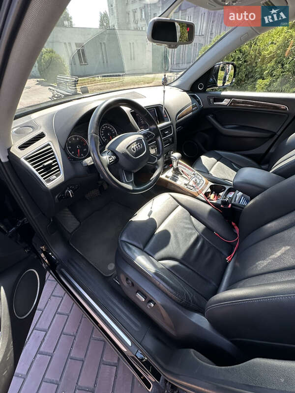Внедорожник / Кроссовер Audi Q5 2015 в Днепре