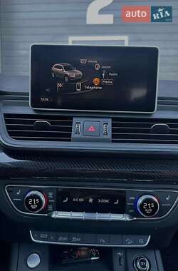 Внедорожник / Кроссовер Audi Q5 2019 в 