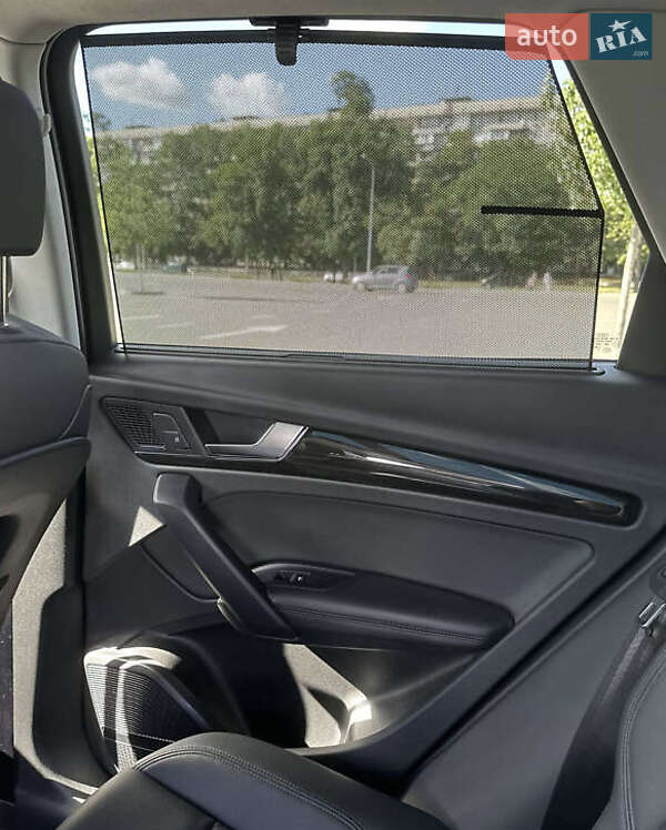 Внедорожник / Кроссовер Audi Q5 2018 в Ивано-Франковске