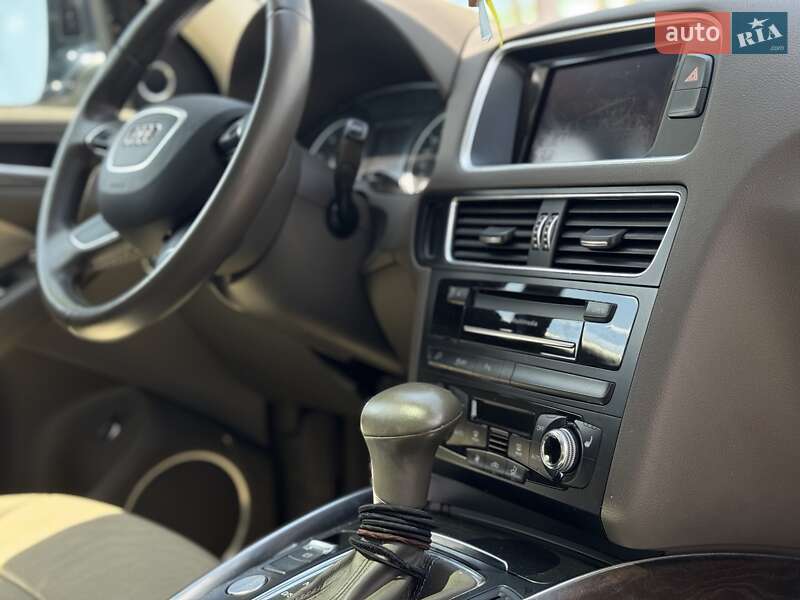 Внедорожник / Кроссовер Audi Q5 2014 в Львове
