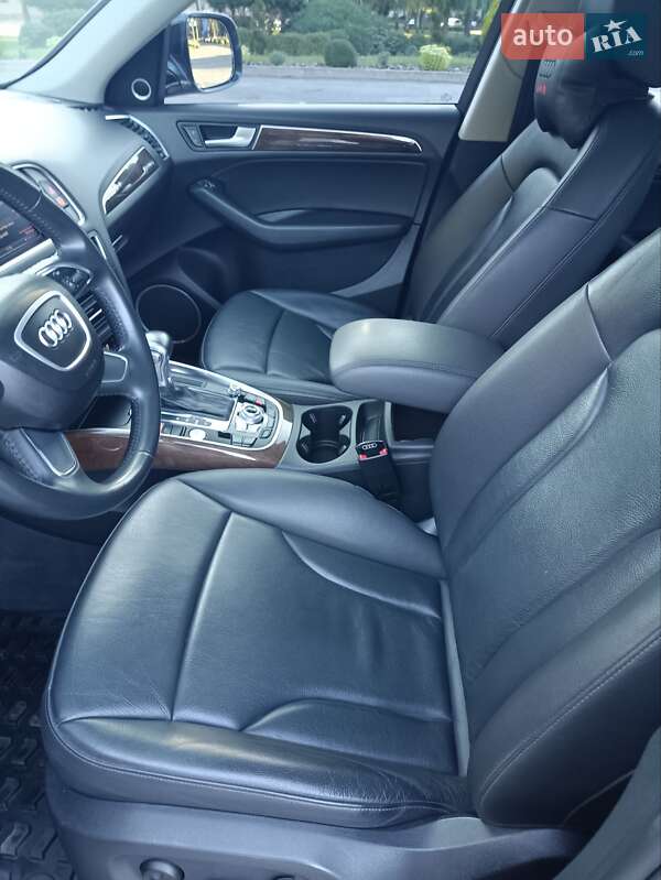 Внедорожник / Кроссовер Audi Q5 2016 в Сумах