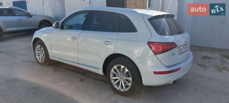 Внедорожник / Кроссовер Audi Q5 2014 в Нетешине