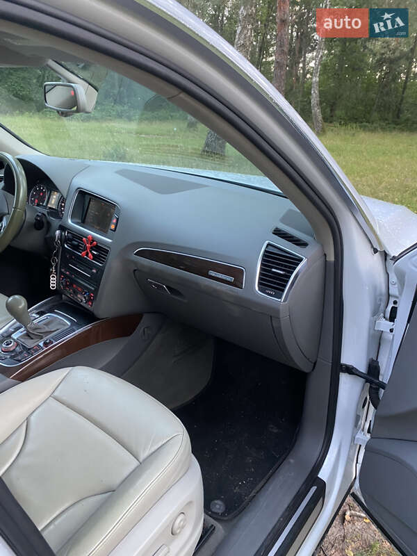 Внедорожник / Кроссовер Audi Q5 2011 в Ровно