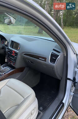 Внедорожник / Кроссовер Audi Q5 2011 в 