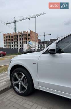 Внедорожник / Кроссовер Audi Q5 2016 в 