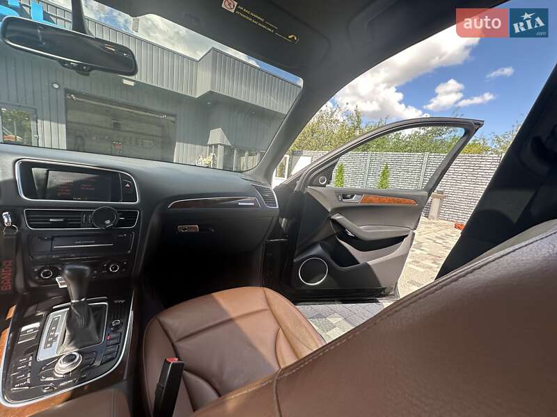 Внедорожник / Кроссовер Audi Q5 2011 в Харькове