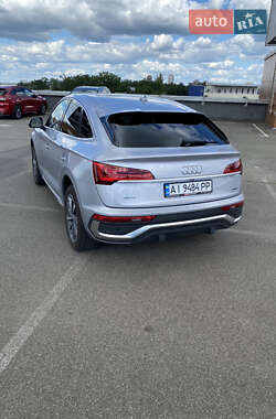 Внедорожник / Кроссовер Audi Q5 2022 в 