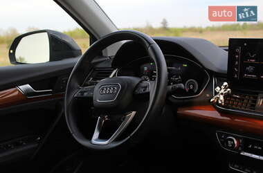 Внедорожник / Кроссовер Audi Q5 2021 в 