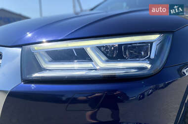 Внедорожник / Кроссовер Audi Q5 2018 в 