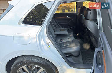 Внедорожник / Кроссовер Audi Q5 2020 в 