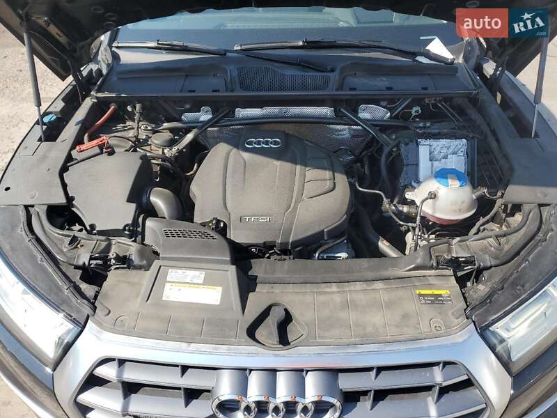 Внедорожник / Кроссовер Audi Q5 2018 в Киеве