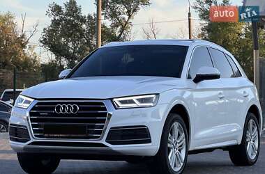 Внедорожник / Кроссовер Audi Q5 2020 в 