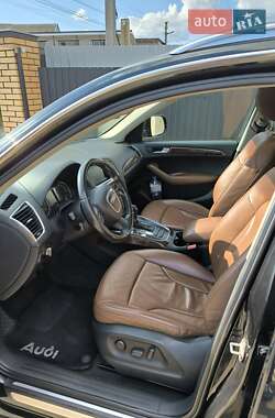 Внедорожник / Кроссовер Audi Q5 2009 в 